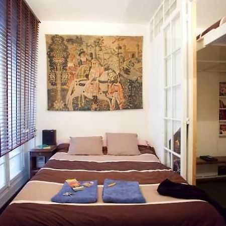 Bien Situe Bed and Breakfast Parijs Buitenkant foto